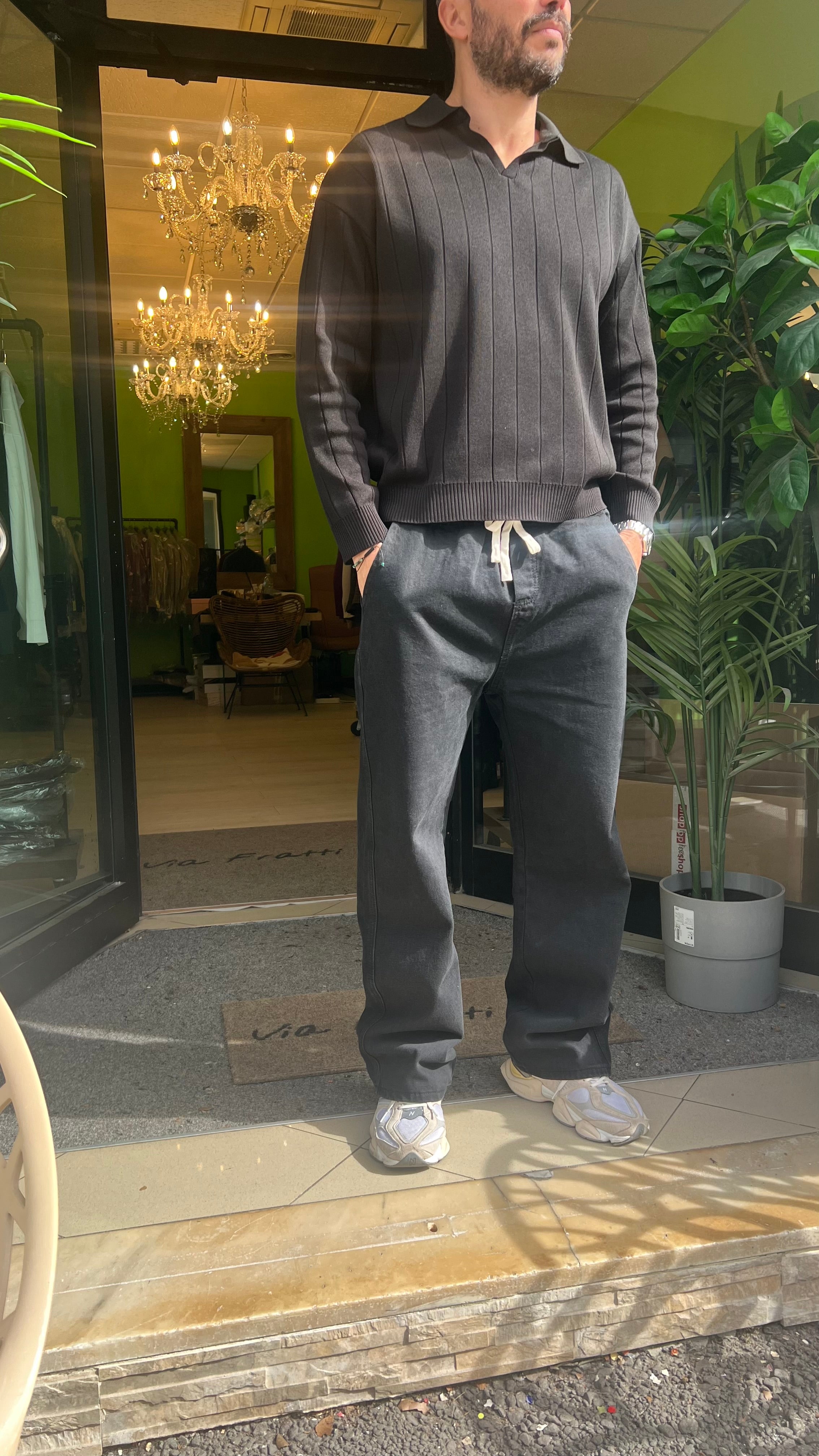 Jeans largo nero con laccio