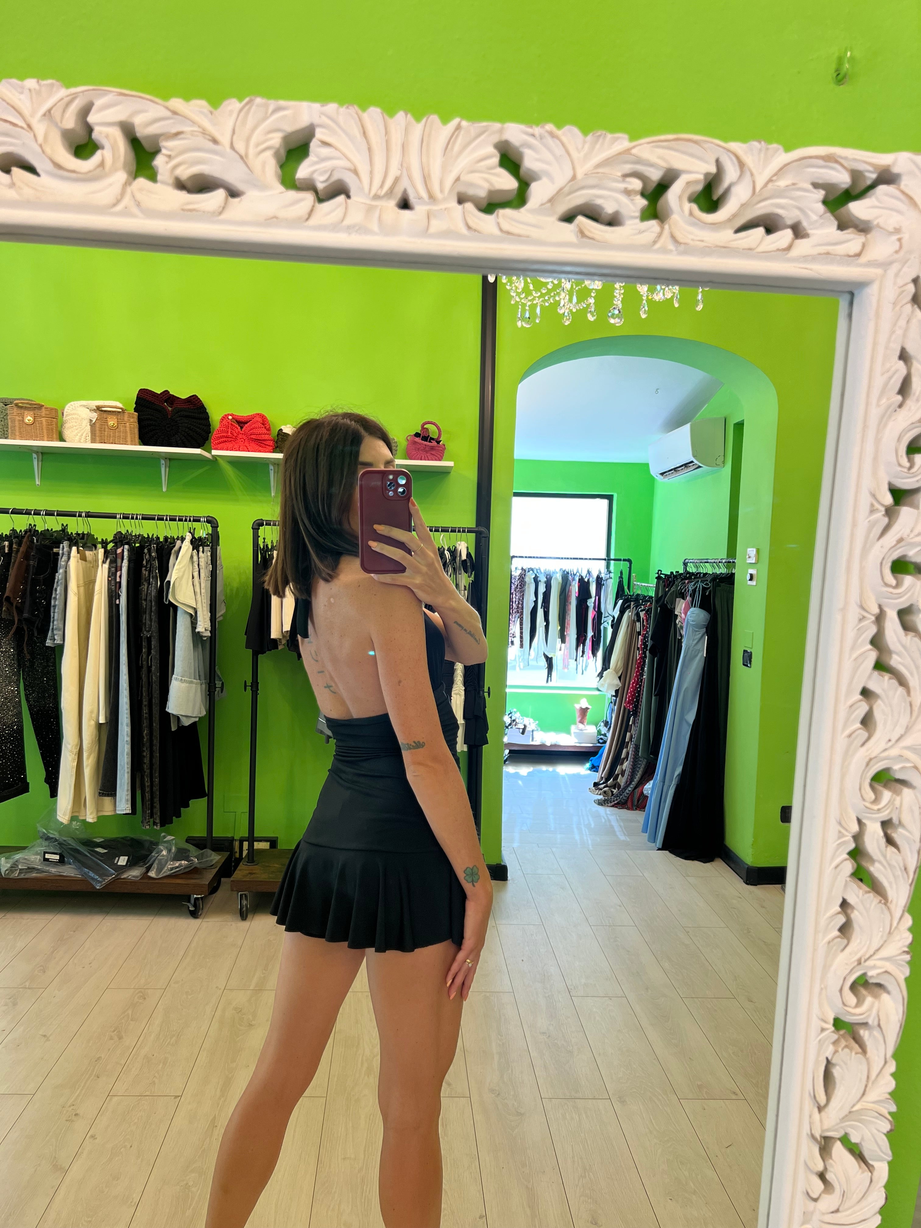 Abito con short nero