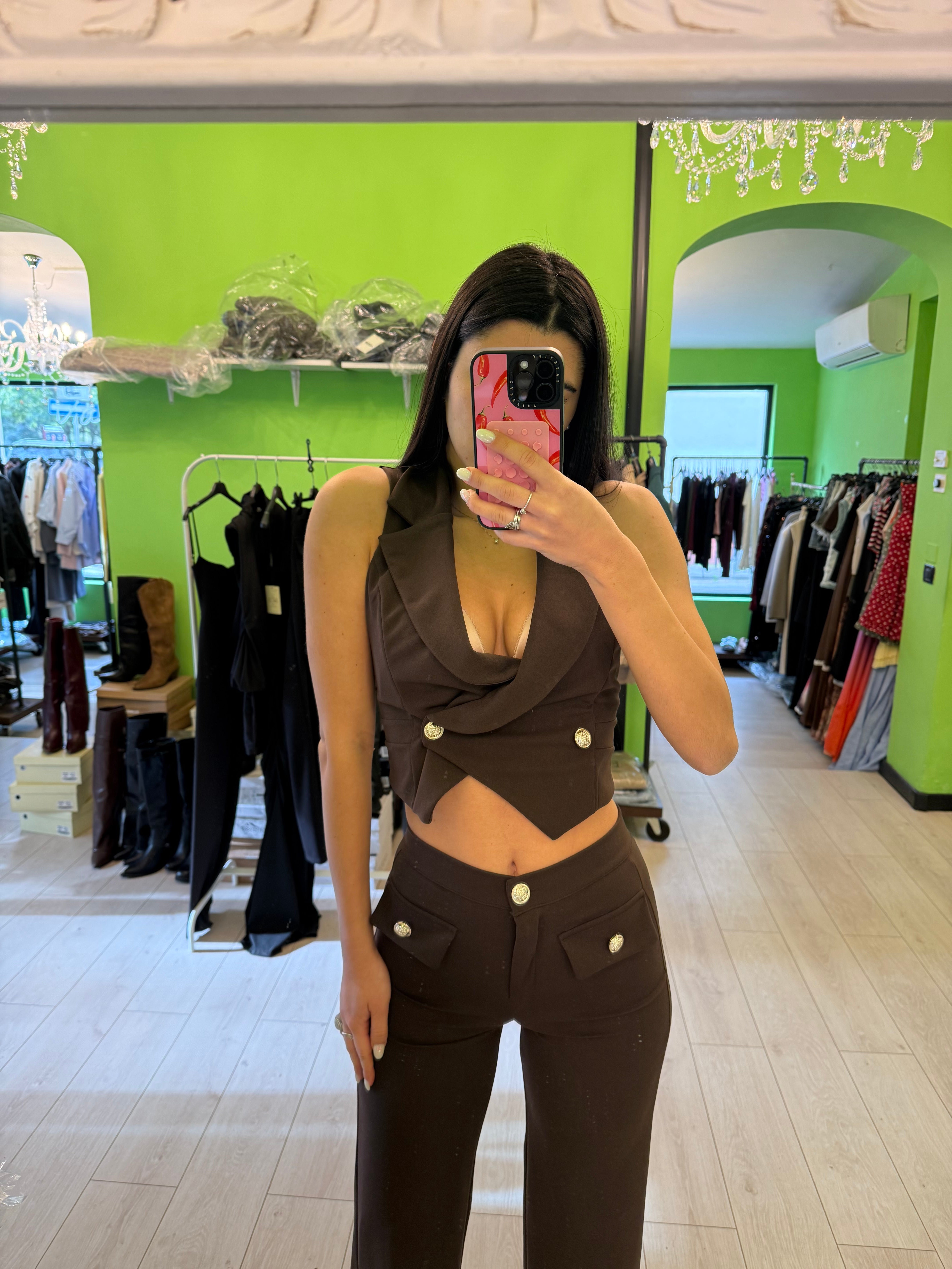 Coordinato bottoni gioiello con gillet