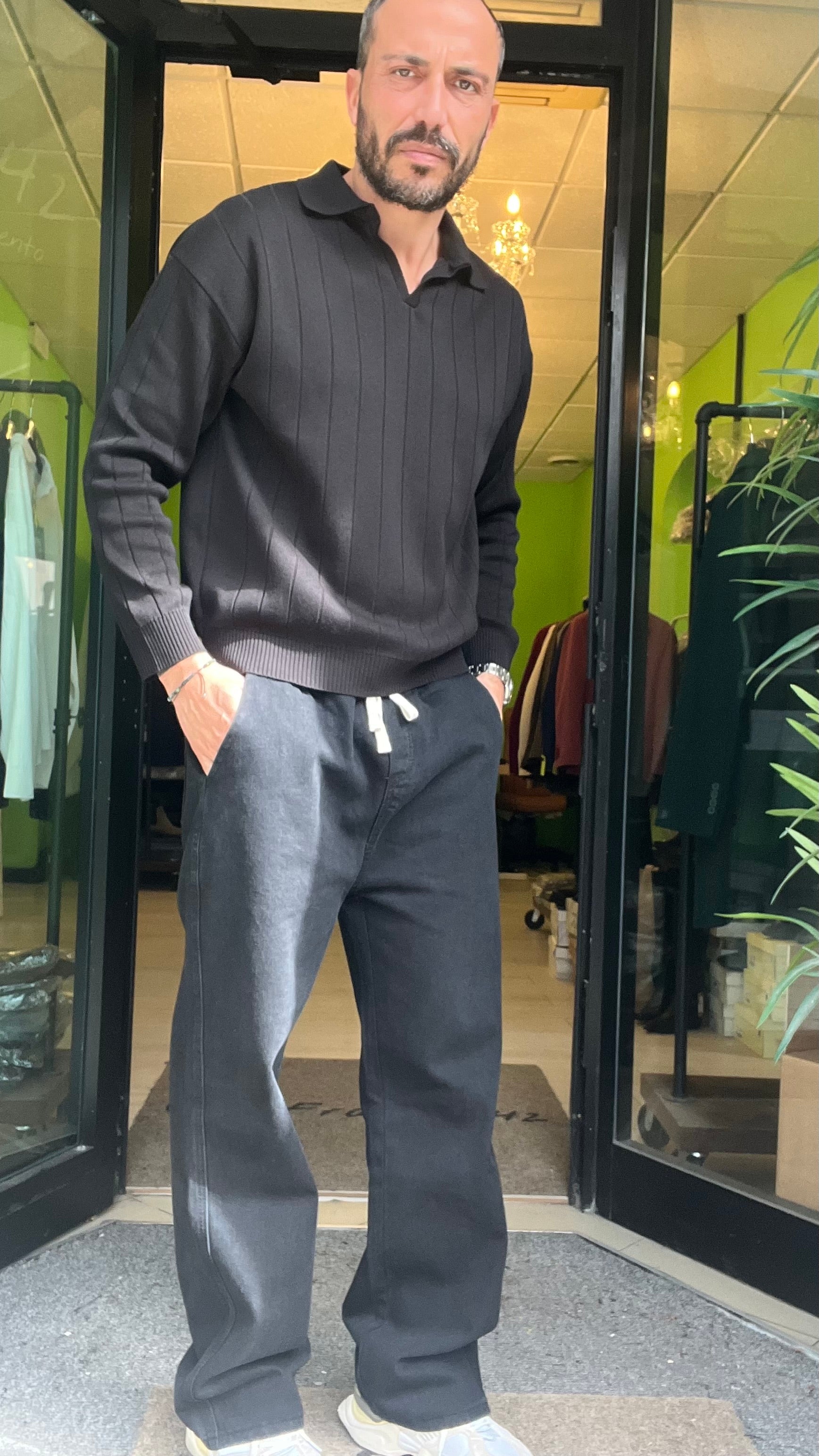 Jeans largo nero con laccio