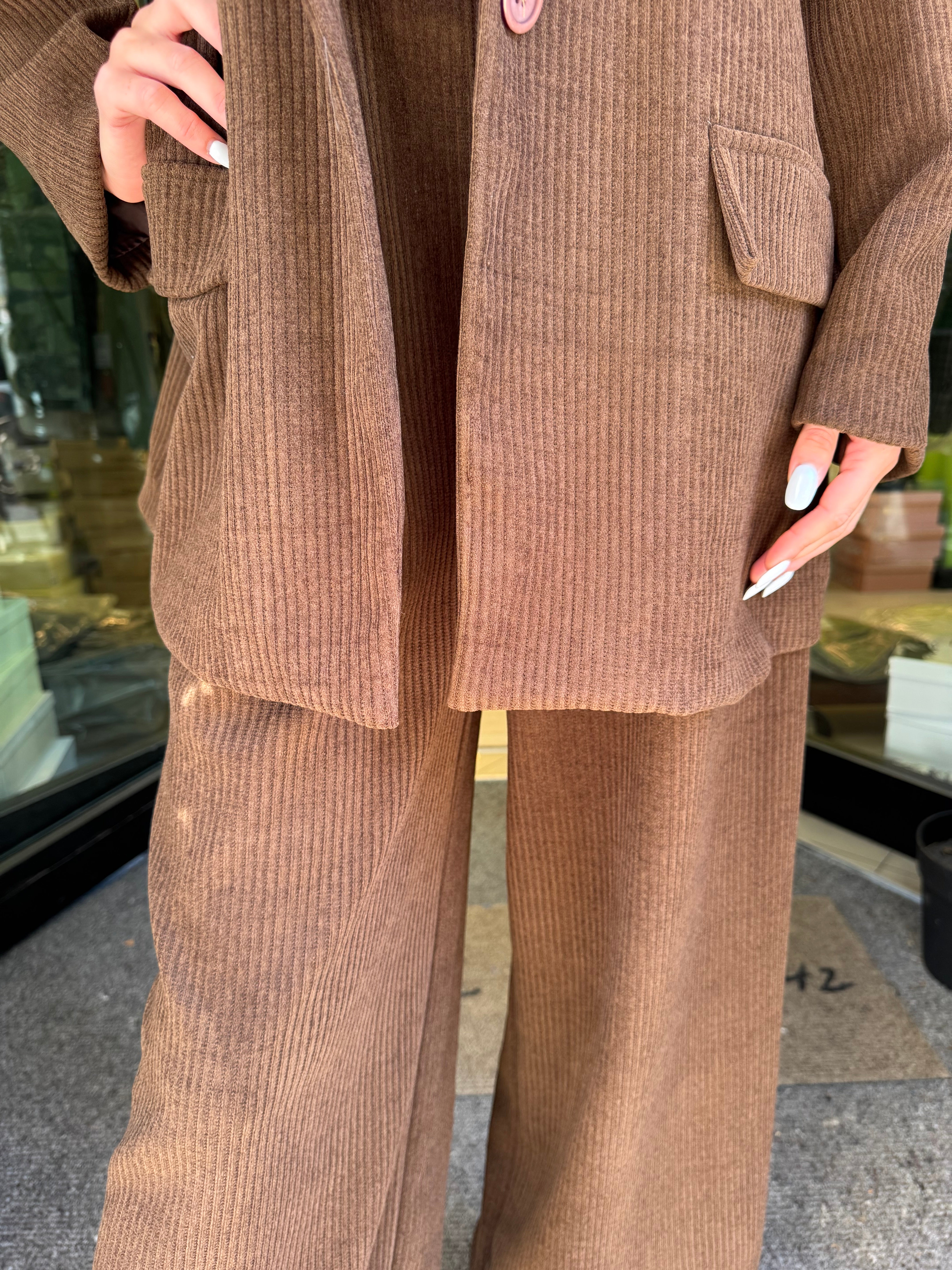 Tailleur velluto marrone