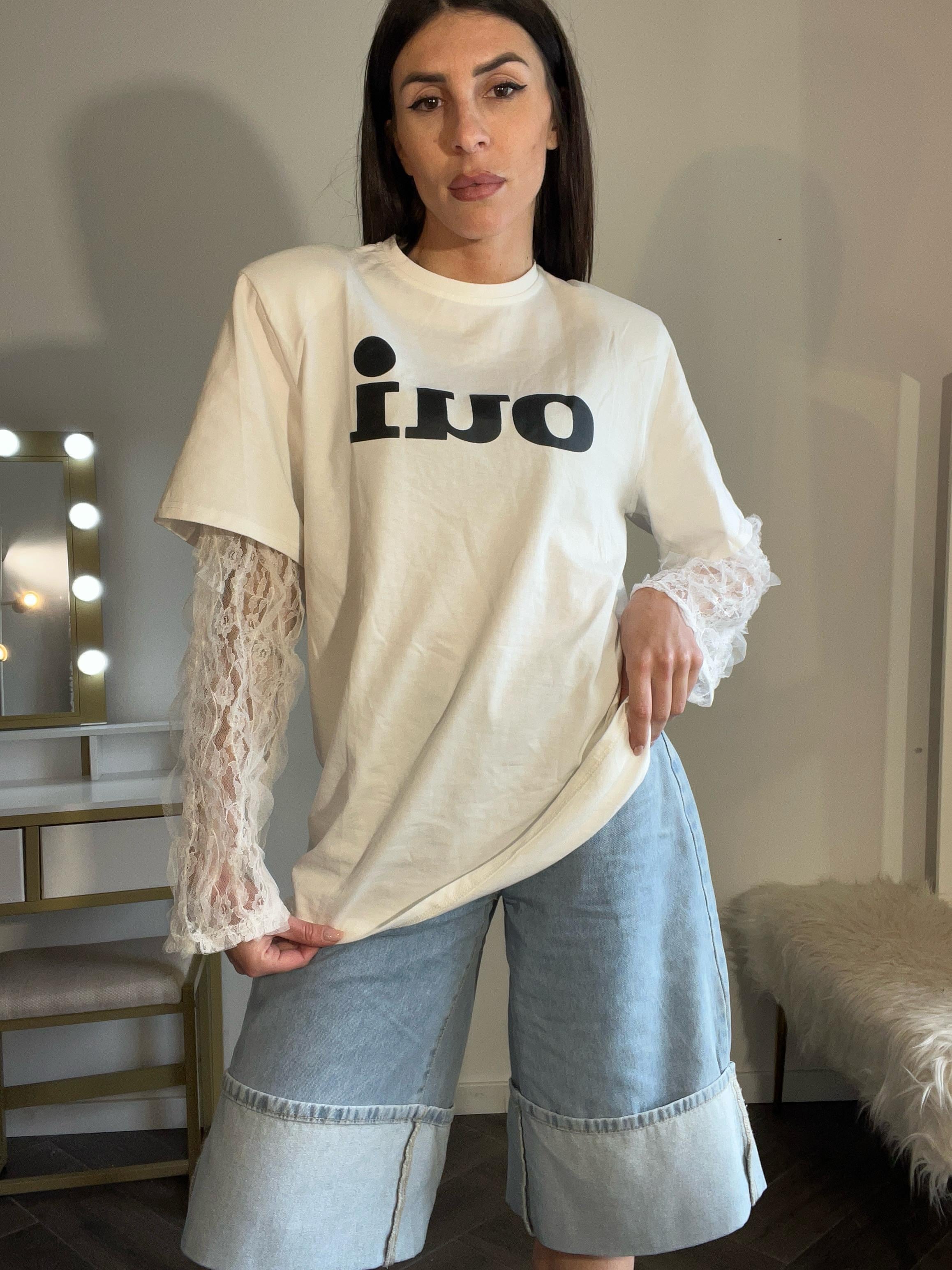 T-shirt over “oui”
