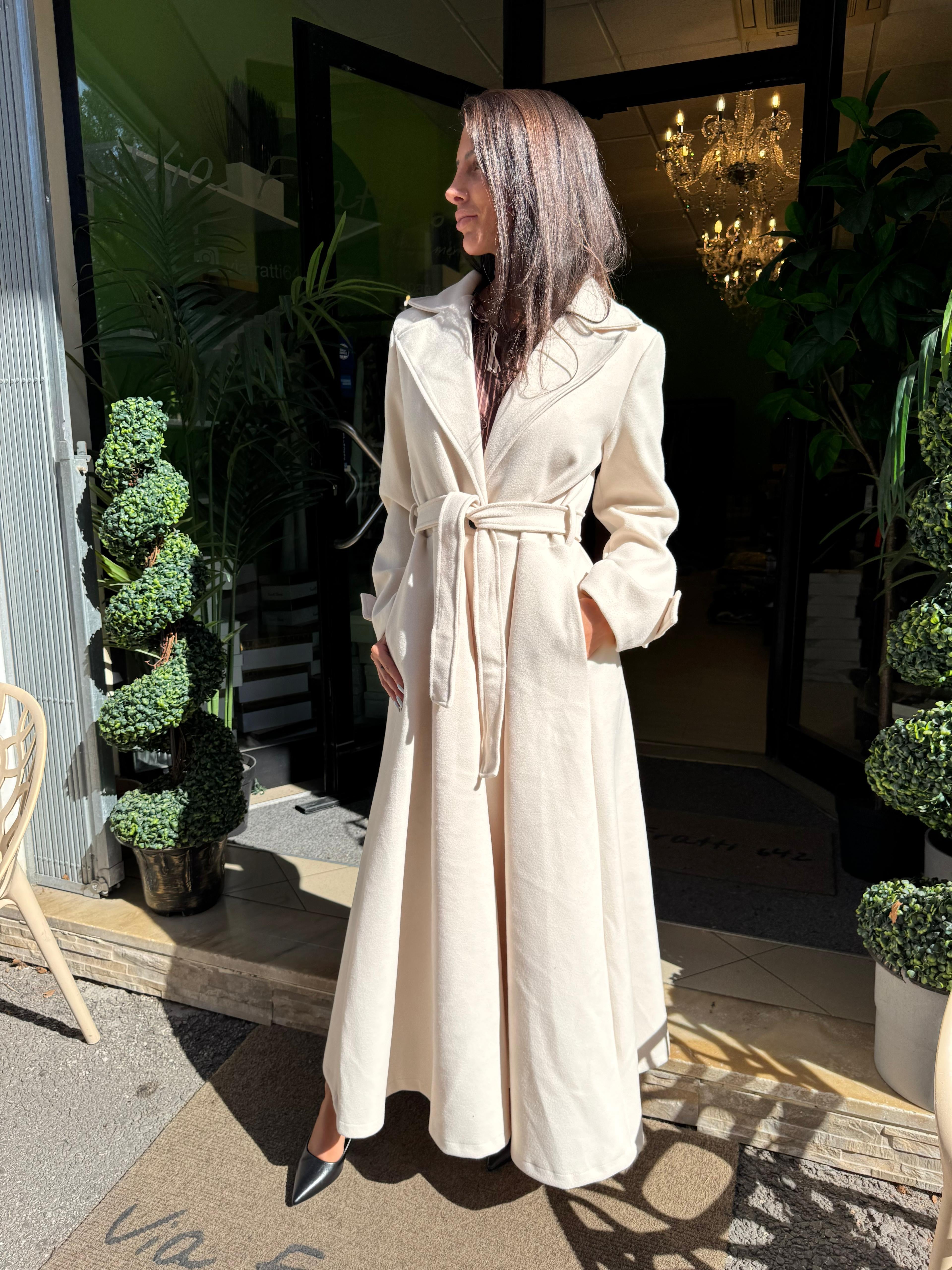 Cappotto lungo svasato panna