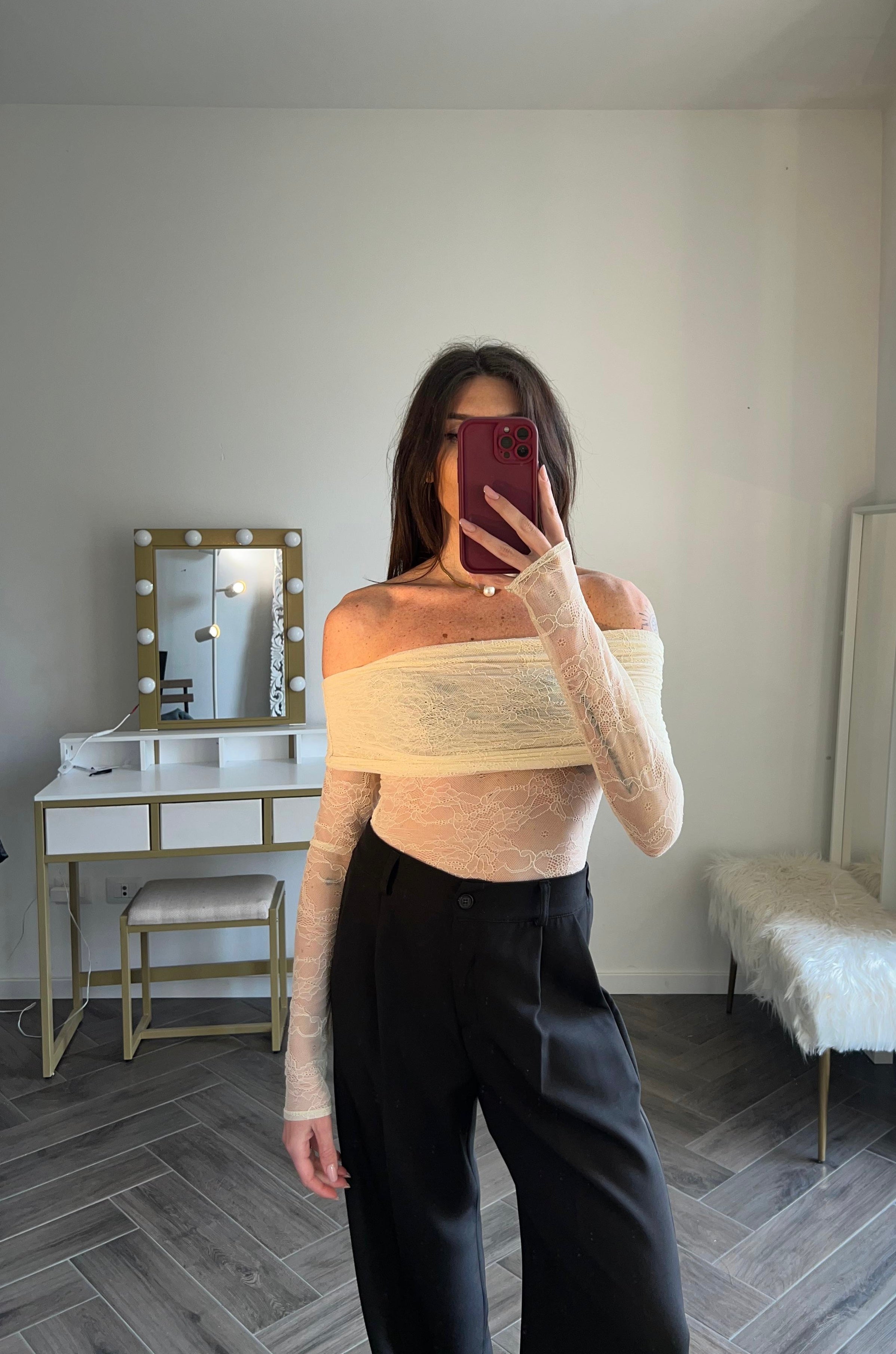 Body in pizzo scollo barchetta