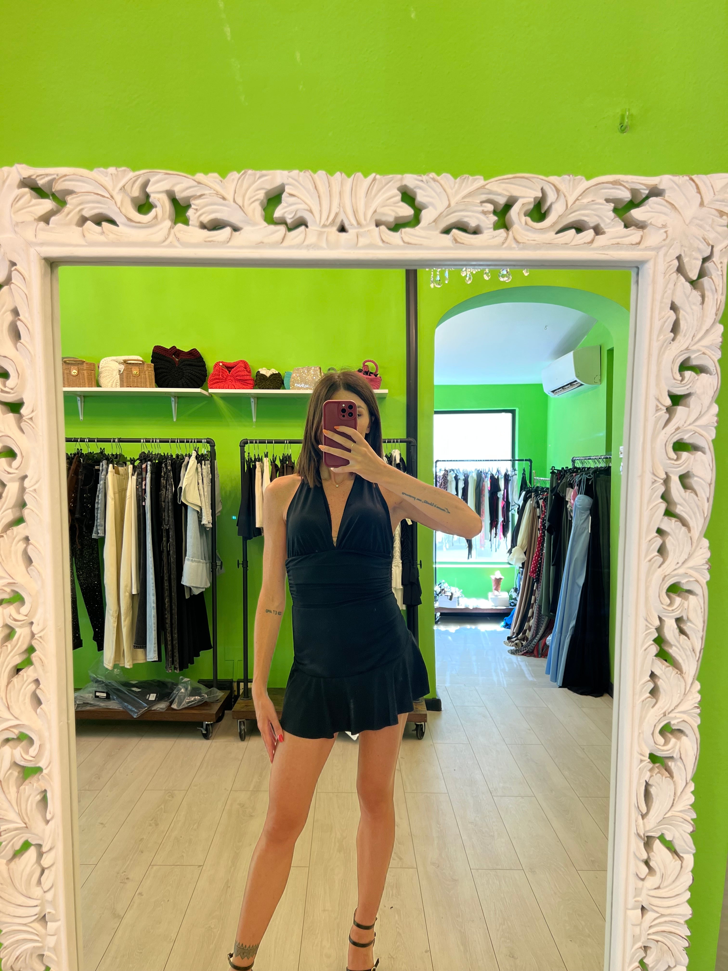 Abito con short nero