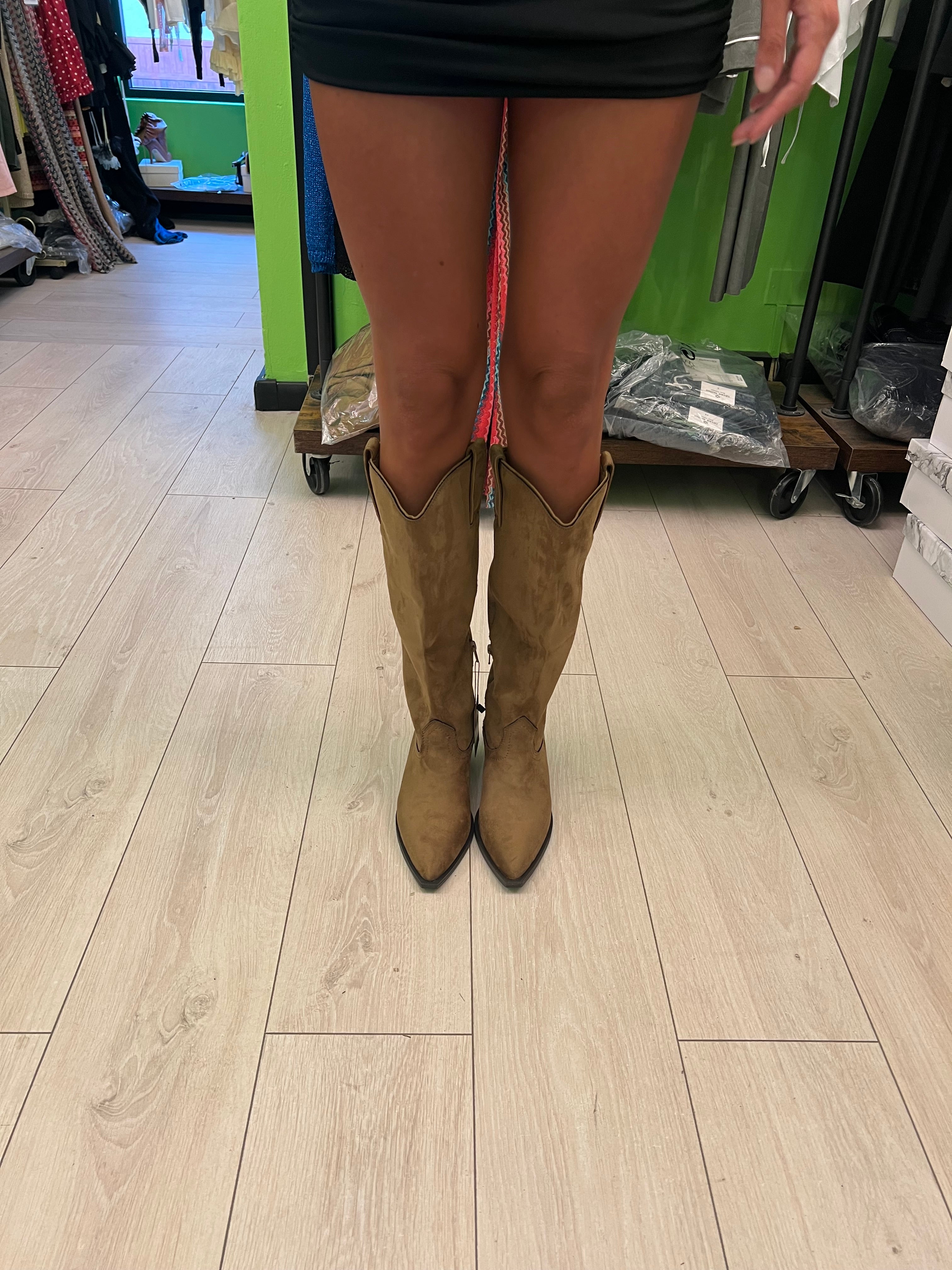 Camperos scamosciato beige “Corina”
