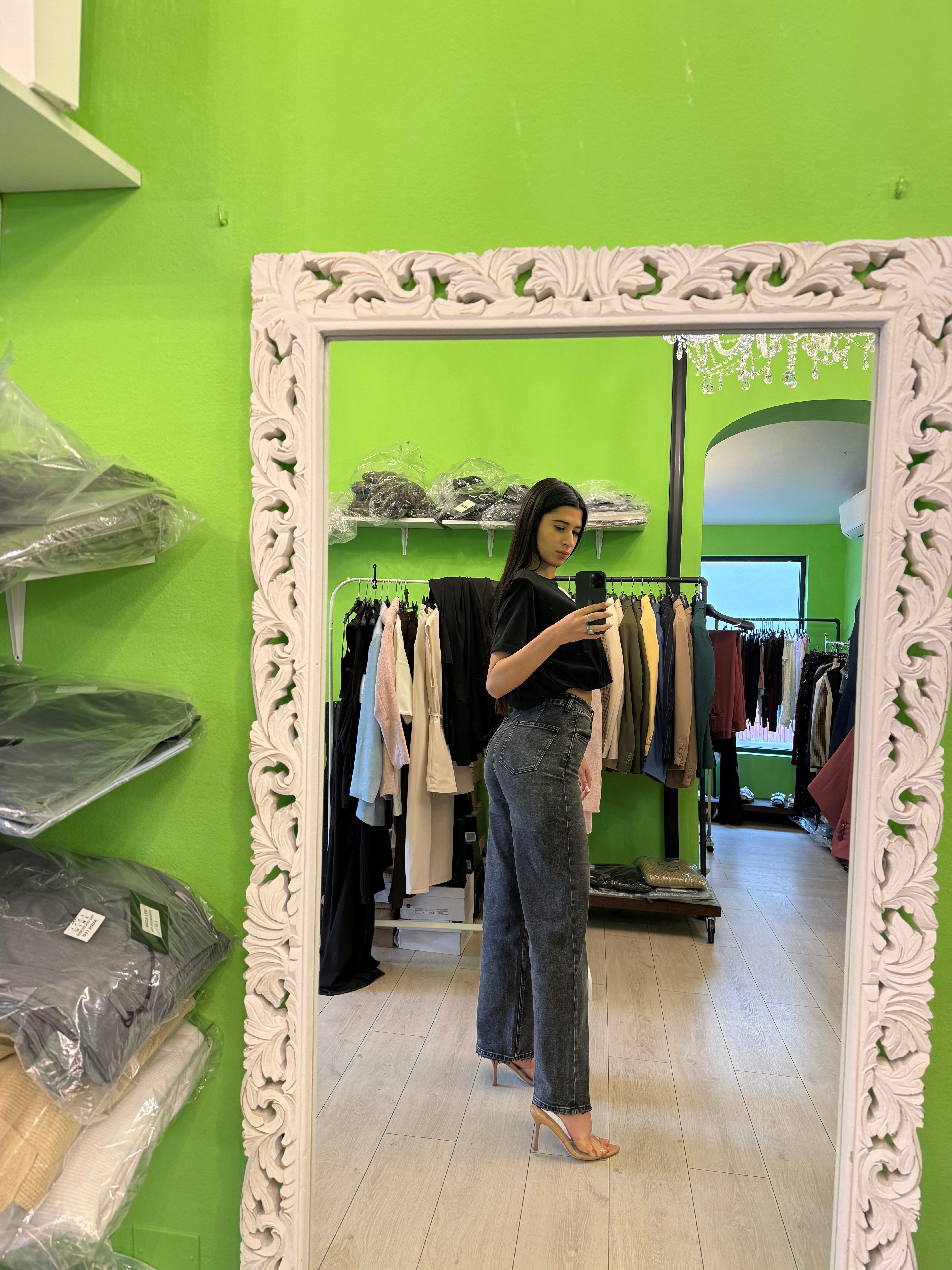 Jeans grigio scuro scampanato