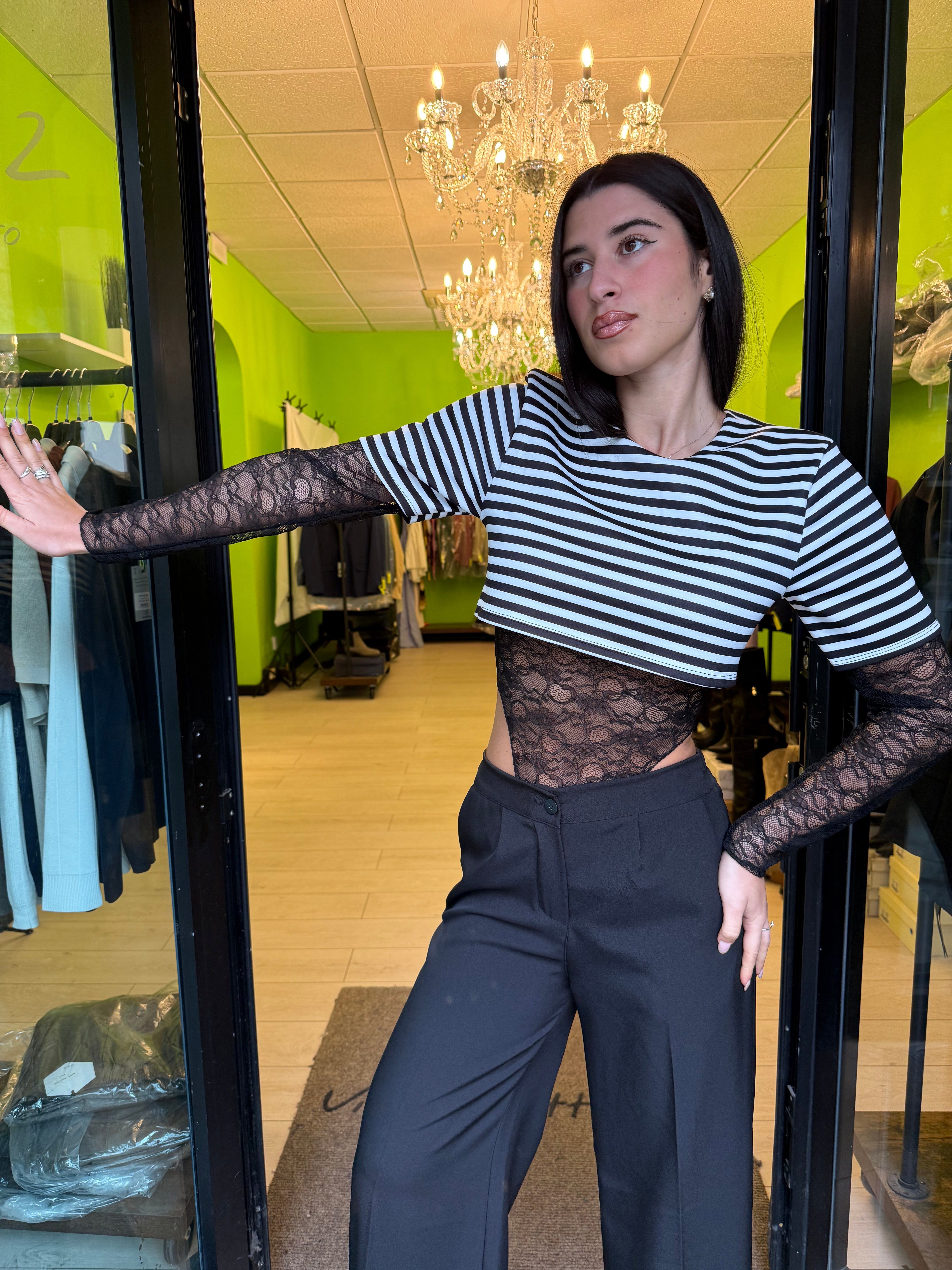 Body a t-shirt a righe con pizzo