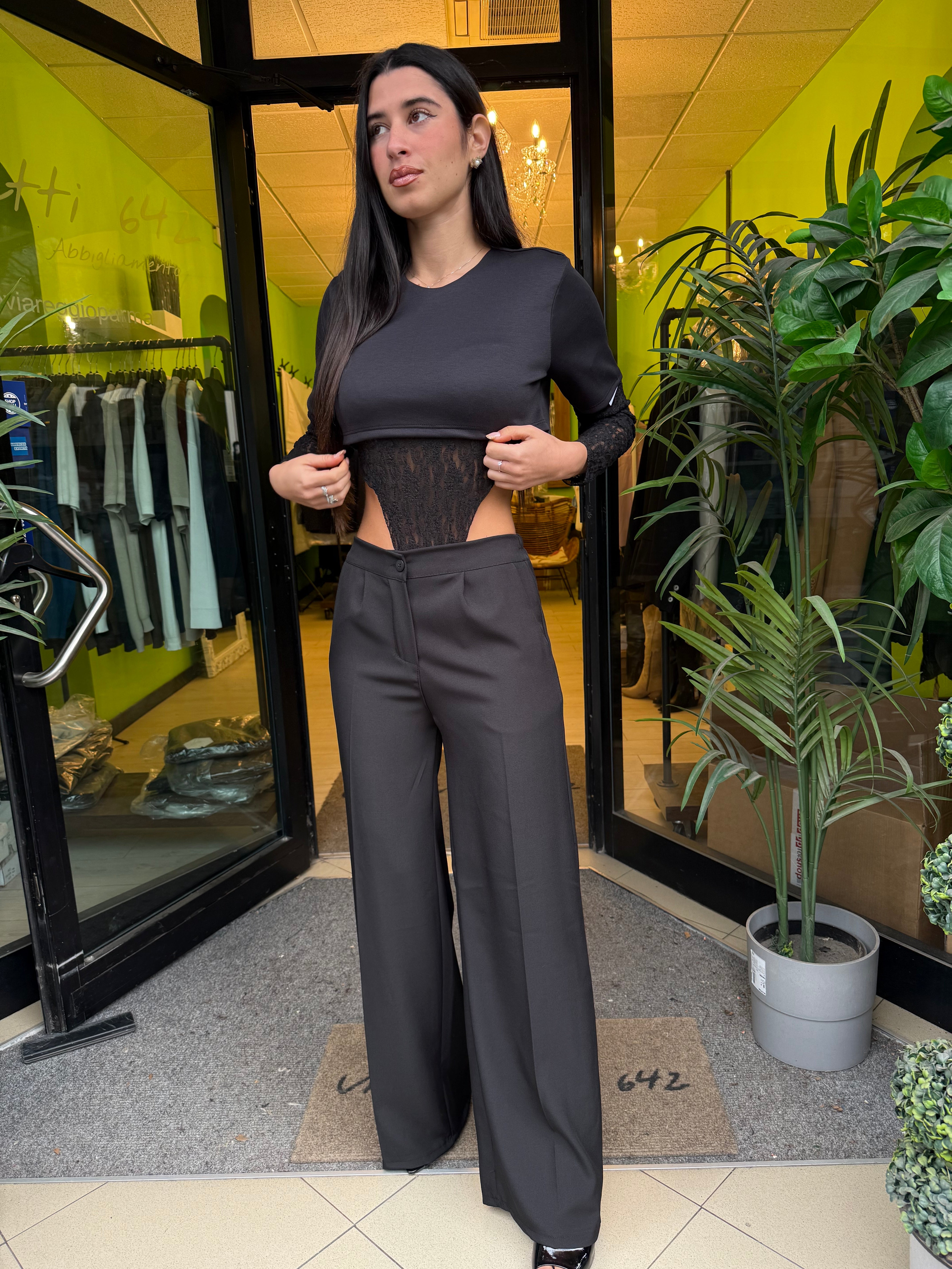 Body a t-shirt con pizzo nero