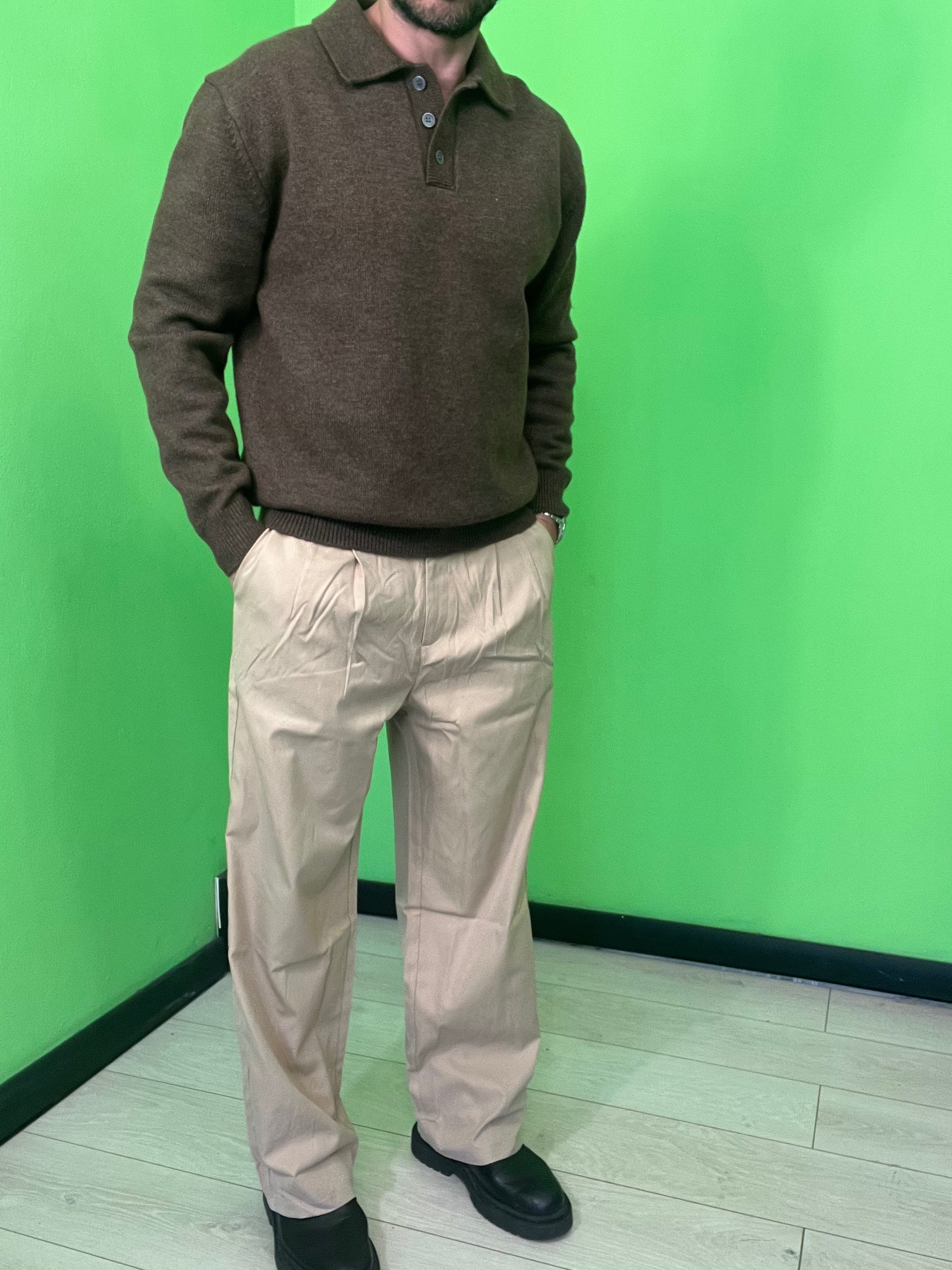 Pantalone largo beige 4 bottoni