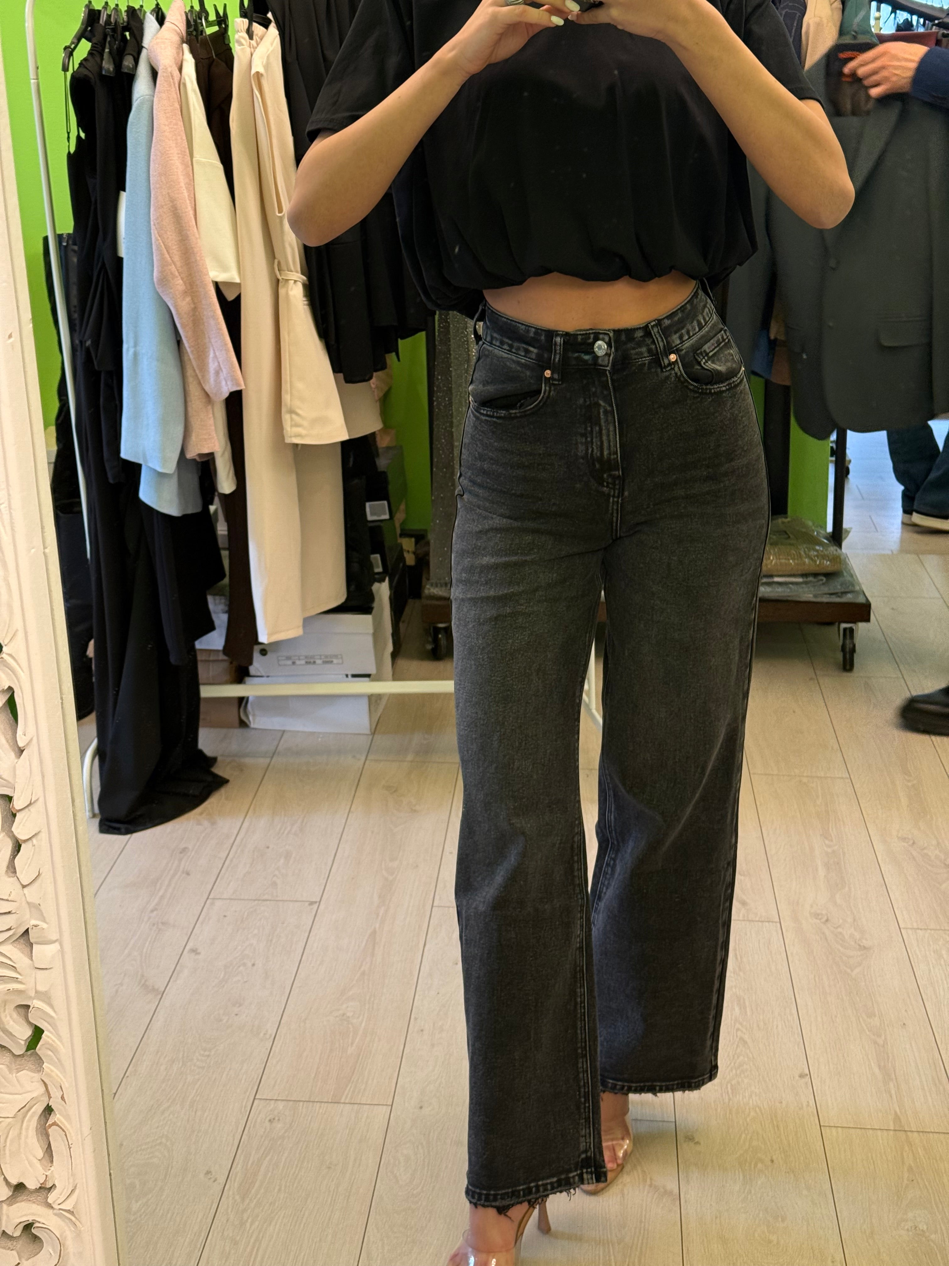 Jeans grigio scuro scampanato